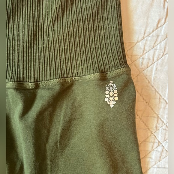 Free People Movement Olive Green leggings, Size S - Picture 5 of 10